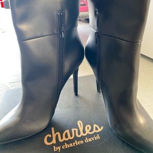 Brand New Charles David Boots SZ 9